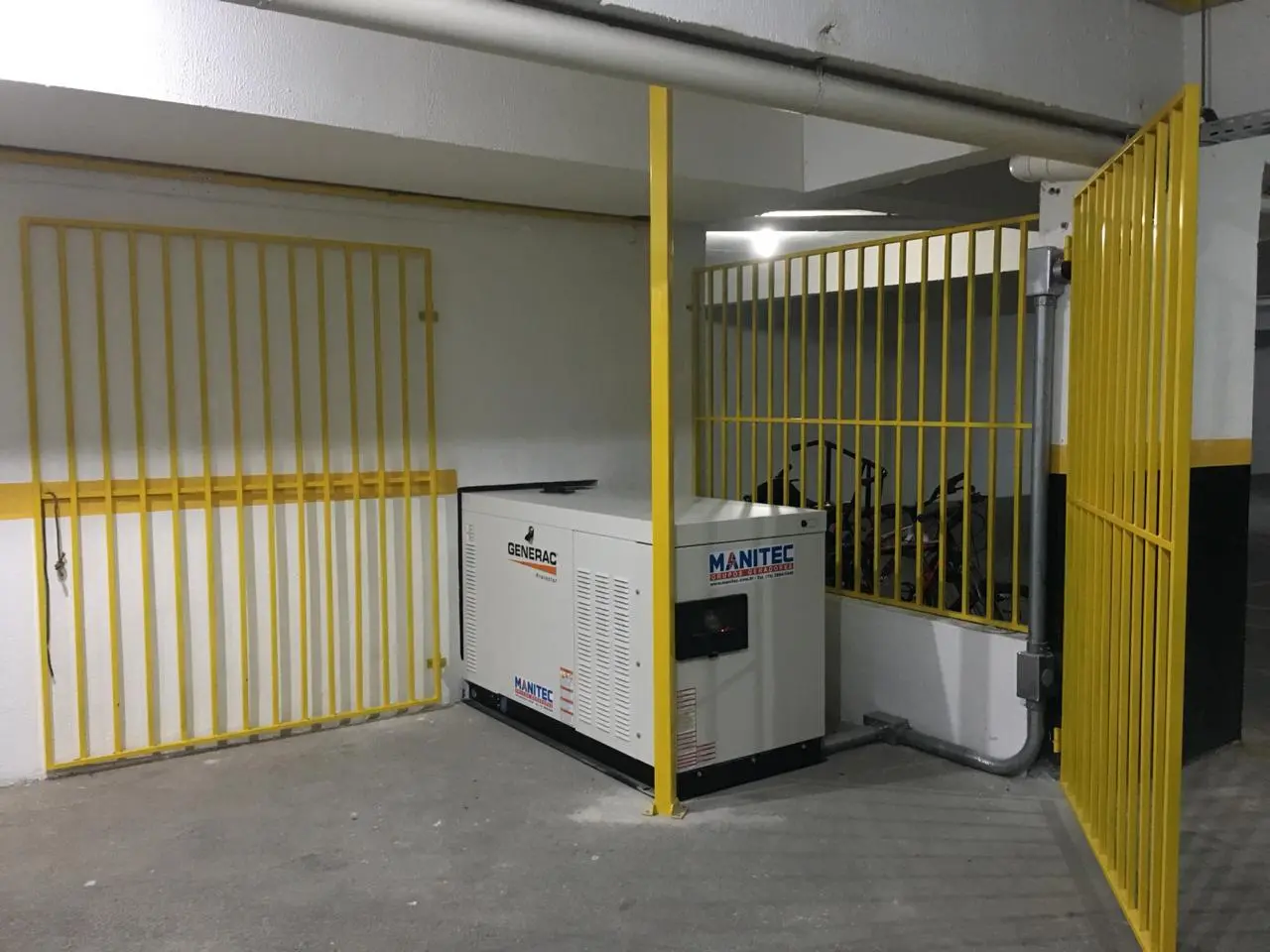 Grupo gerador Generac a gás em área protegida
